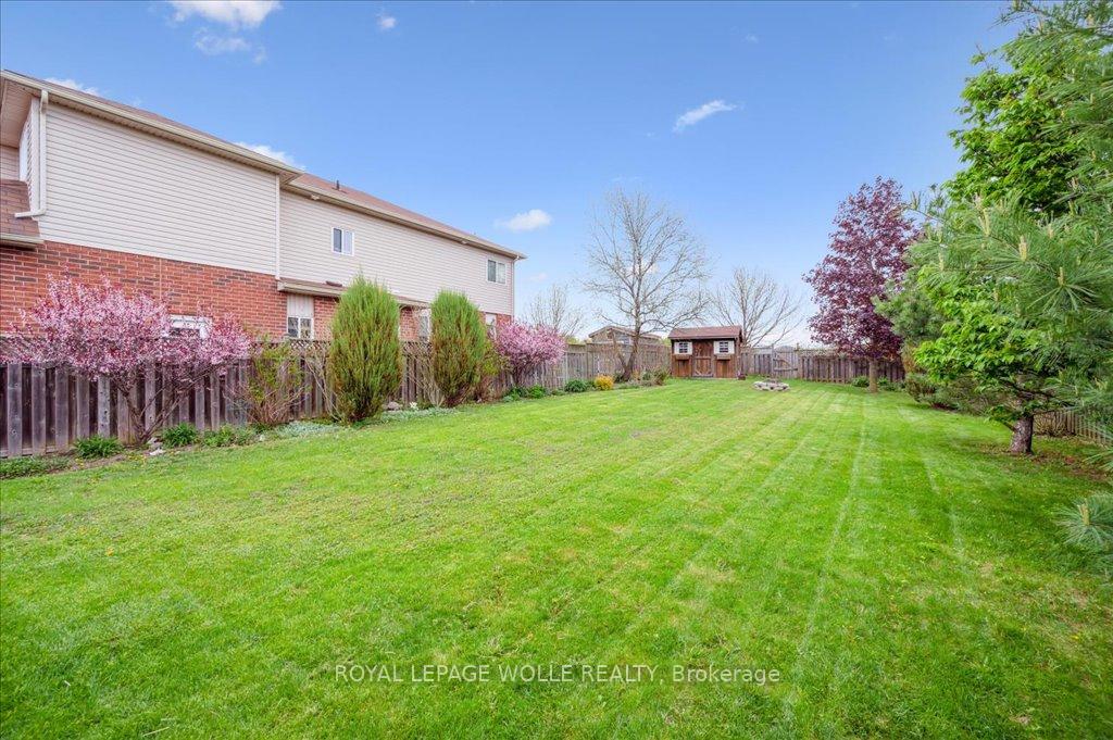 Photo 41 of 504 Country Clair Place, Kitchener — HOMEH