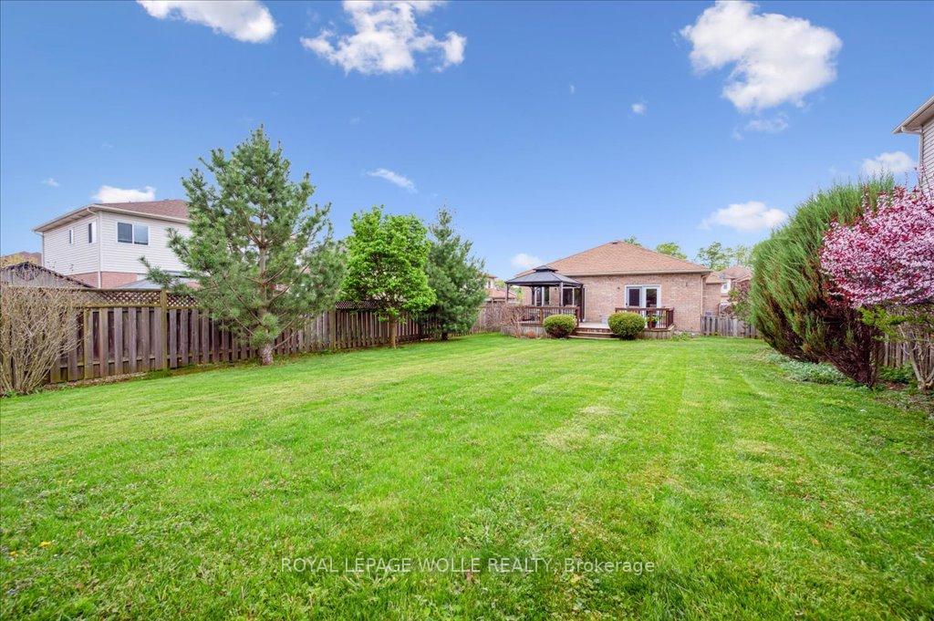 Photo 44 of 504 Country Clair Place, Kitchener — HOMEH