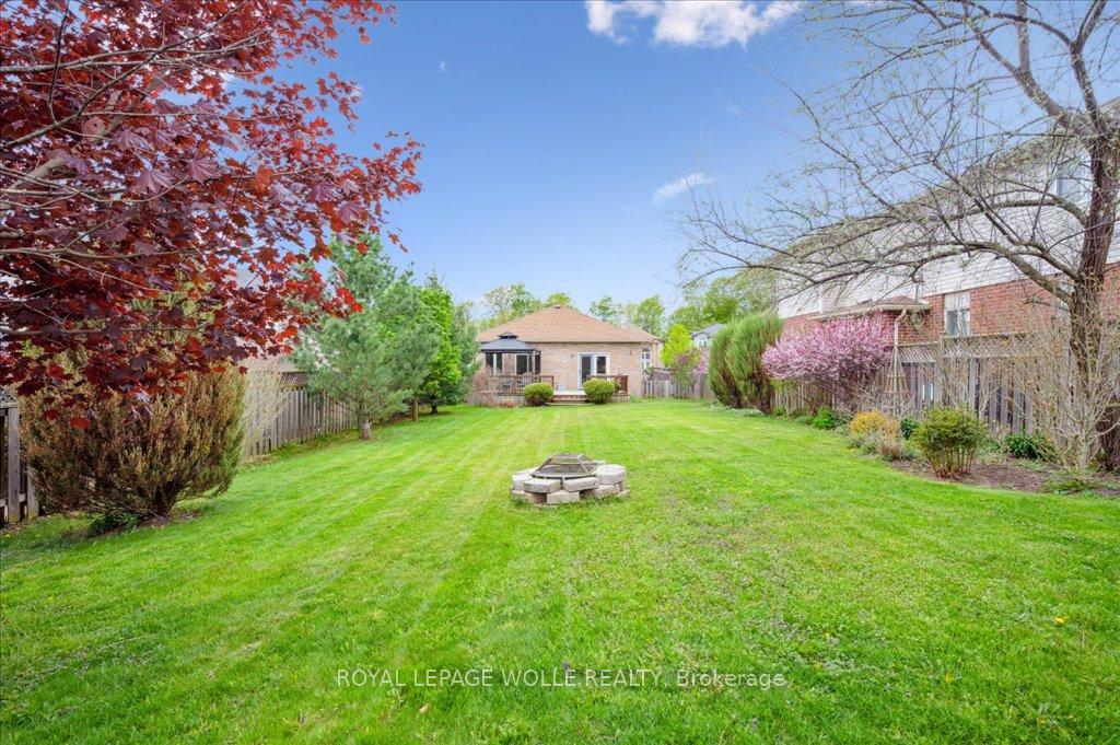Photo 45 of 504 Country Clair Place, Kitchener — HOMEH