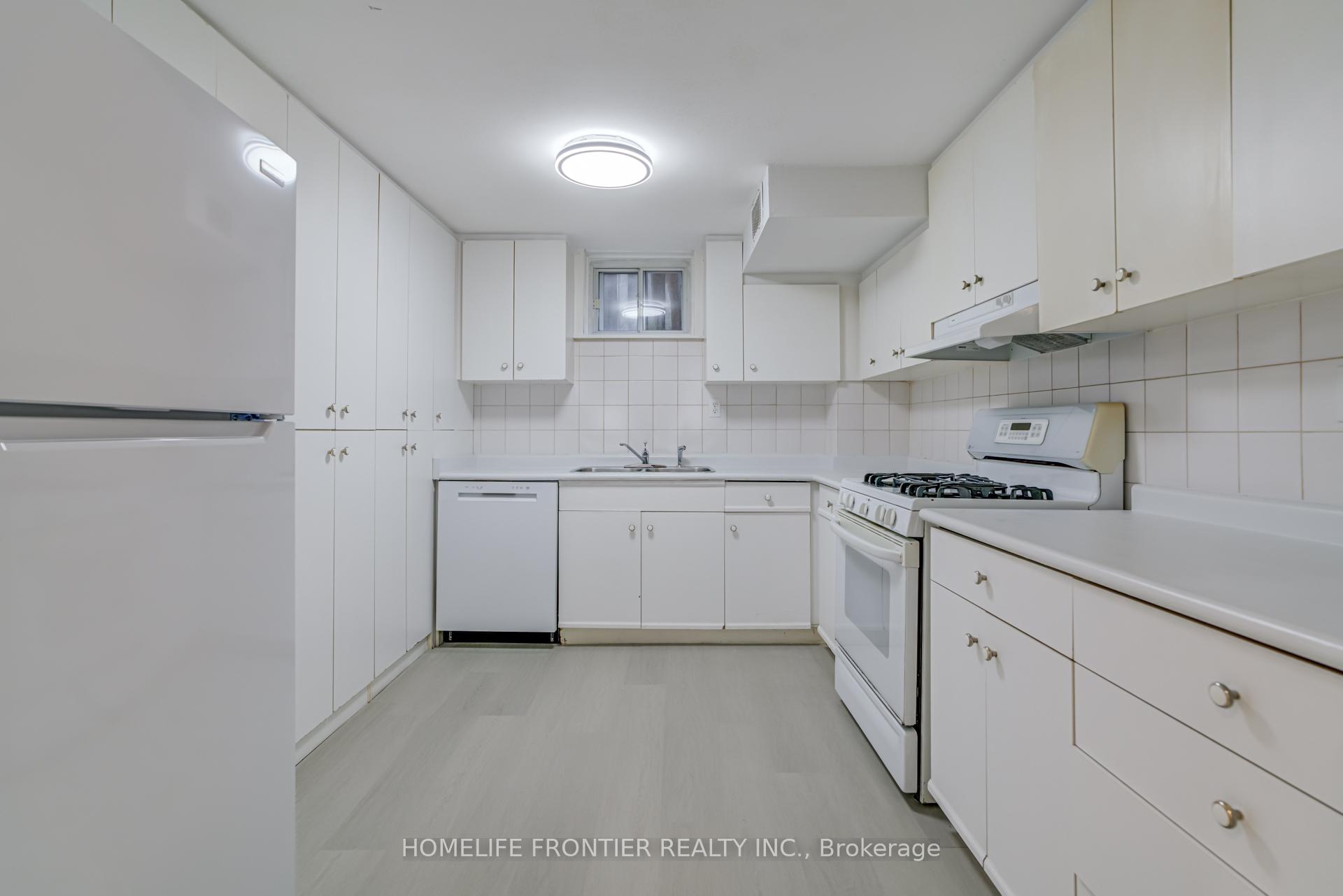 Photo 9 of Unit Lower A, 62 Clark Avenue, Markham, Thornhill — HOMEH
