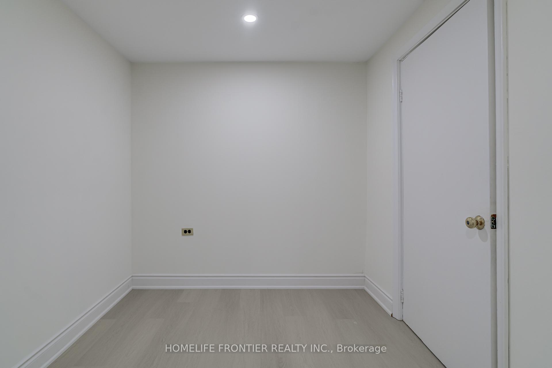 Photo 14 of Unit Lower A, 62 Clark Avenue, Markham, Thornhill — HOMEH