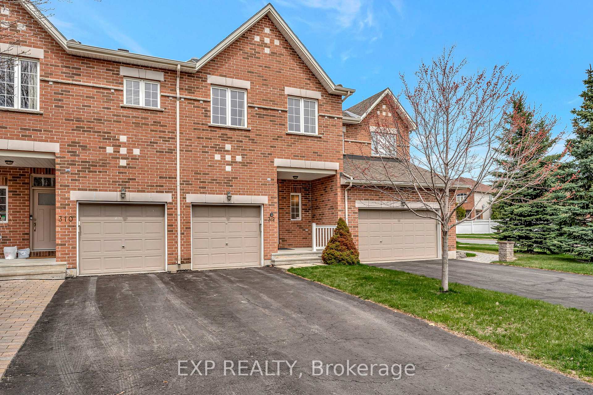 Photo 1 of 312 Waymark Crescent, Ottawa, Kanata - Emerald Meadows/Trailwest — HOMEH