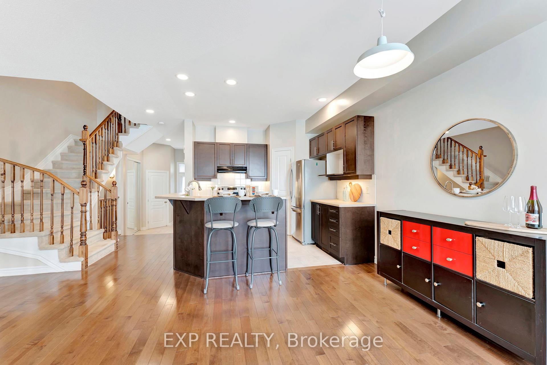 Photo 8 of 312 Waymark Crescent, Ottawa, Kanata - Emerald Meadows/Trailwest — HOMEH