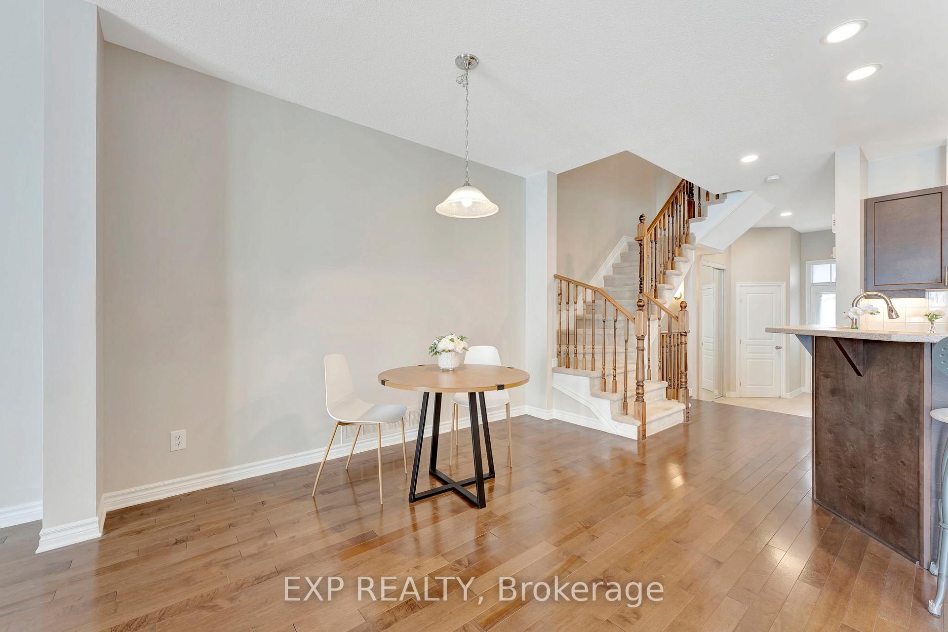 Photo 14 of 312 Waymark Crescent, Ottawa, Kanata - Emerald Meadows/Trailwest — HOMEH
