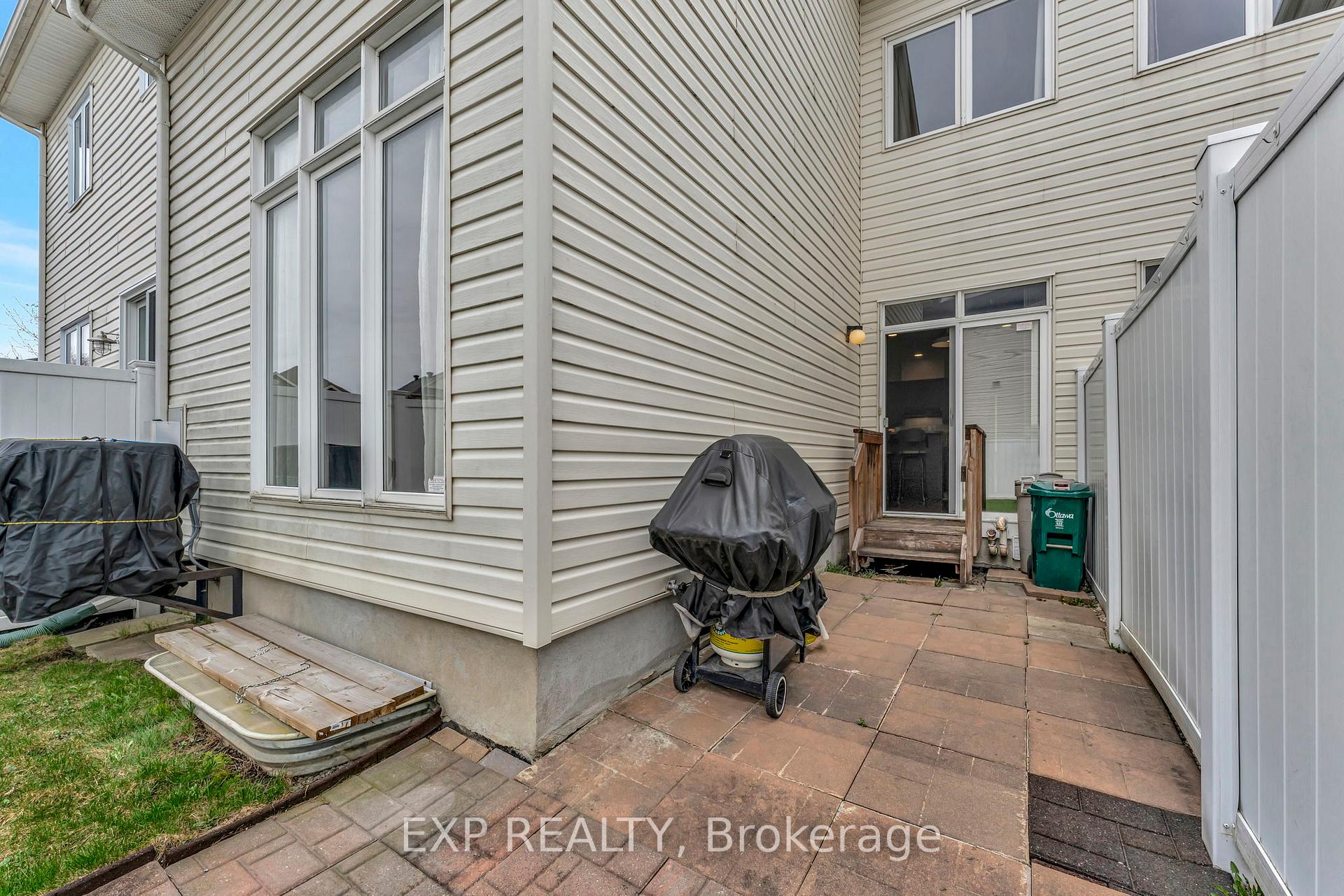 Photo 36 of 312 Waymark Crescent, Ottawa, Kanata - Emerald Meadows/Trailwest — HOMEH