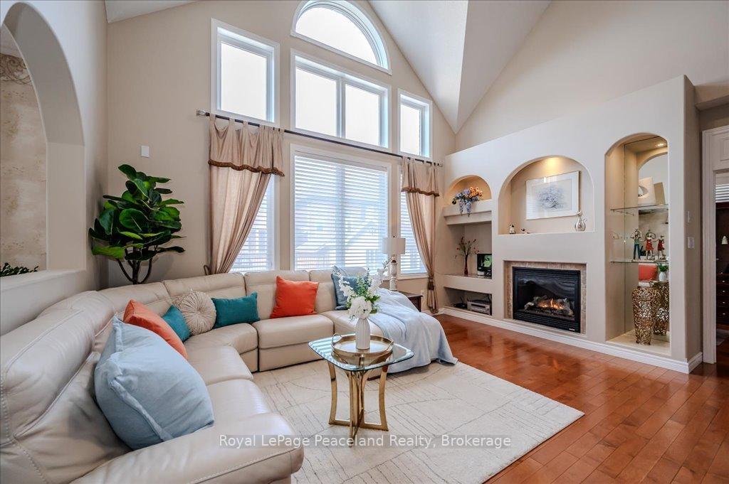 Photo 8 of 58 Kestrel Street, Kitchener, Bridgeport — HOMEH