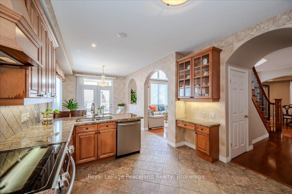 Photo 15 of 58 Kestrel Street, Kitchener, Bridgeport — HOMEH