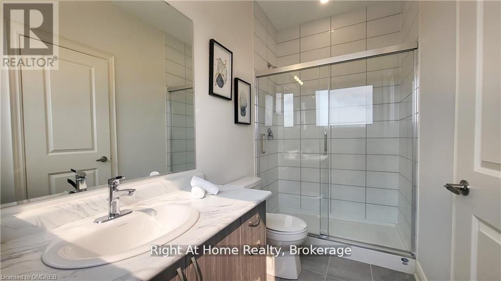 Photo 11 of 466 Humphrey Street, Hamilton, Waterdown — HOMEH