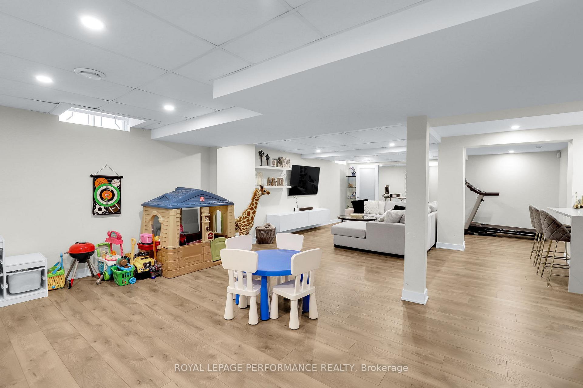 Photo 35 of 12 Speers Crescent, Ottawa, Kanata - Bridlewood — HOMEH
