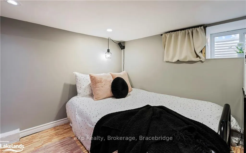 Photo 37 of 67 Union Street W, Minto — HOMEH