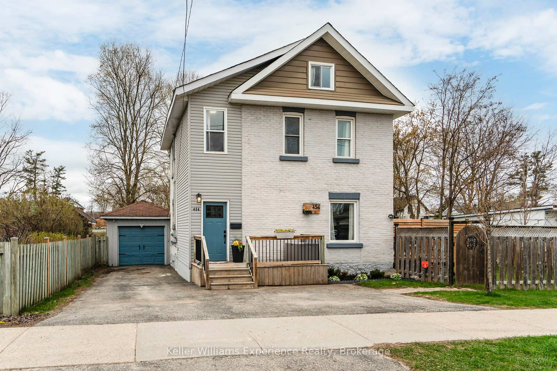 Photo 3 of 454 Colborne Street, Midland — HOMEH