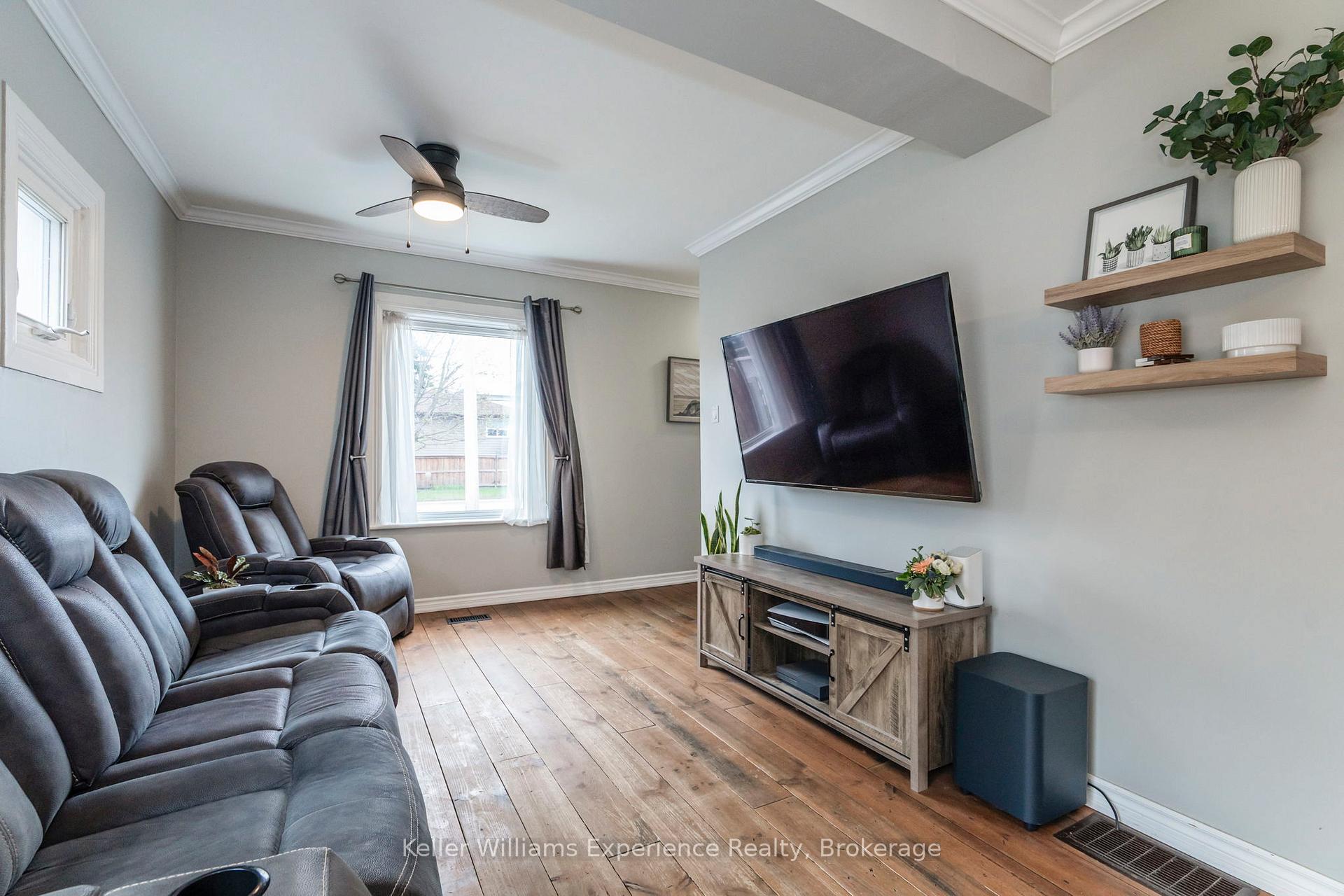 Photo 9 of 454 Colborne Street, Midland — HOMEH
