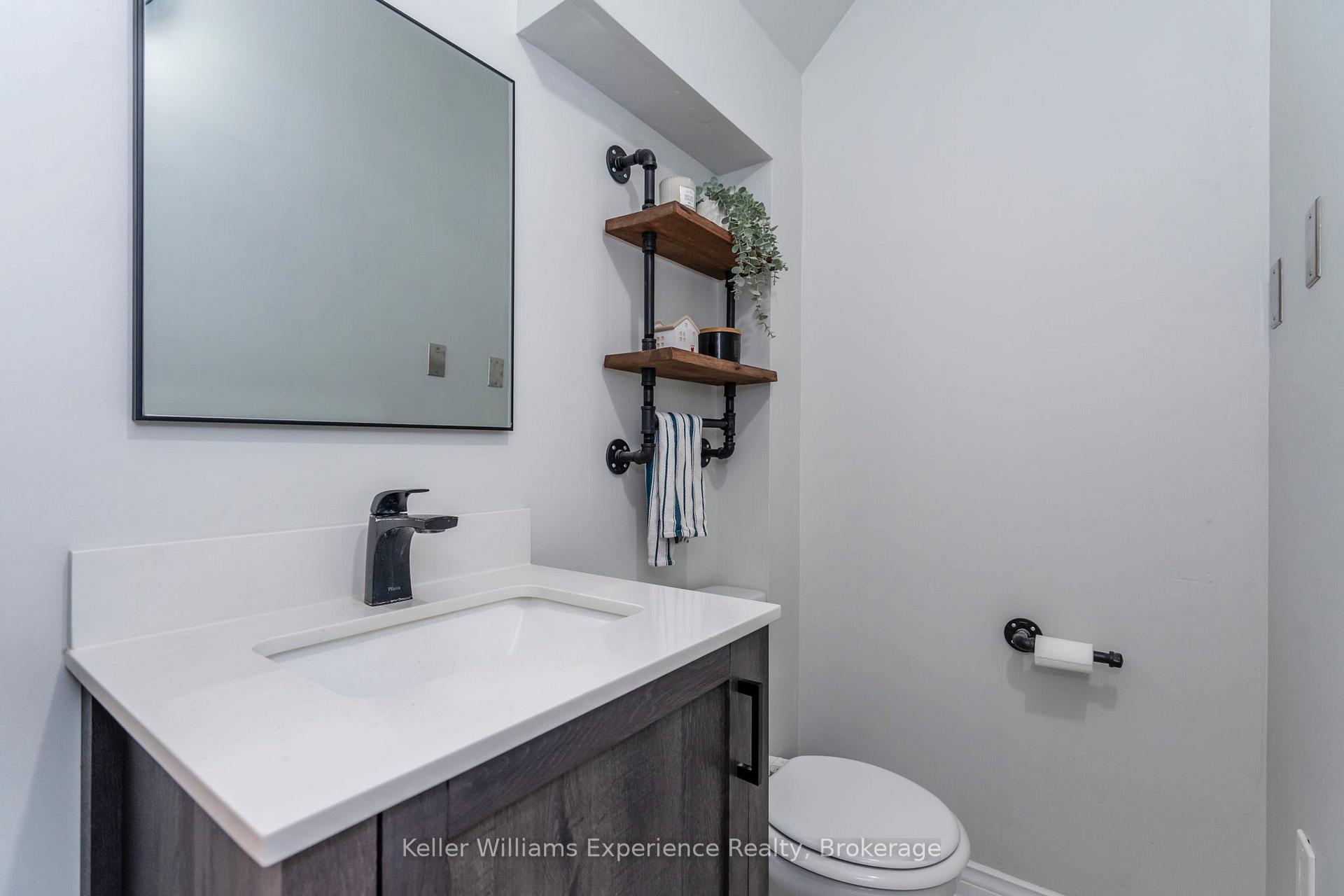 Photo 19 of 454 Colborne Street, Midland — HOMEH
