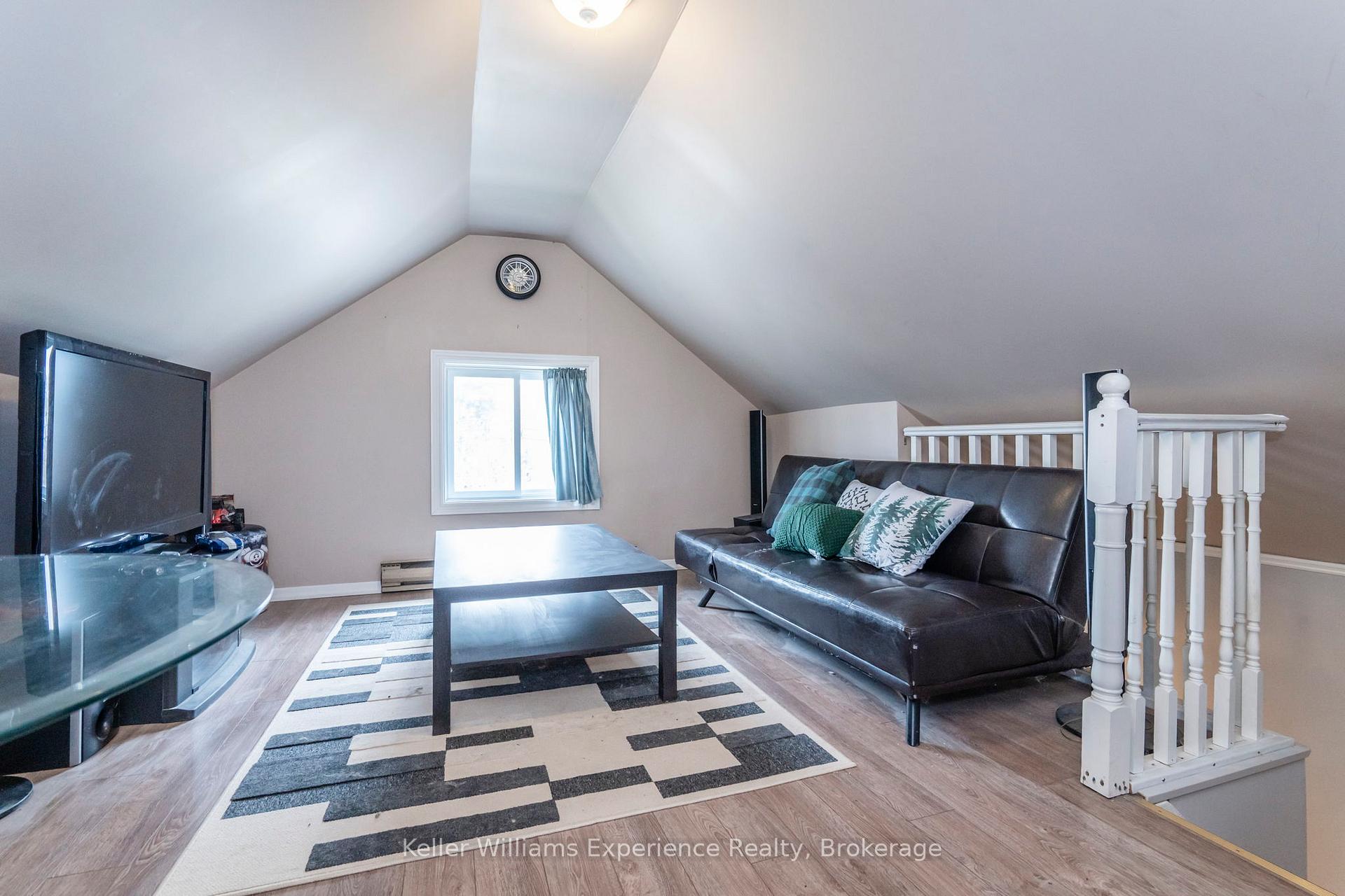 Photo 27 of 454 Colborne Street, Midland — HOMEH
