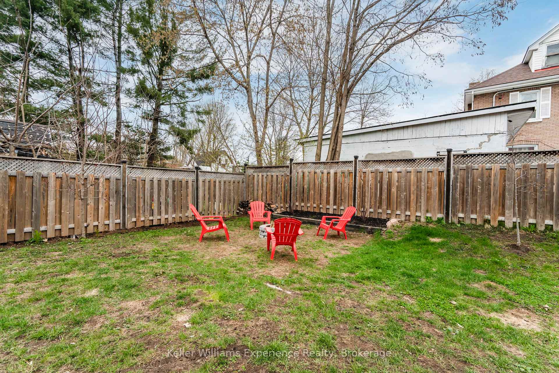 Photo 40 of 454 Colborne Street, Midland — HOMEH