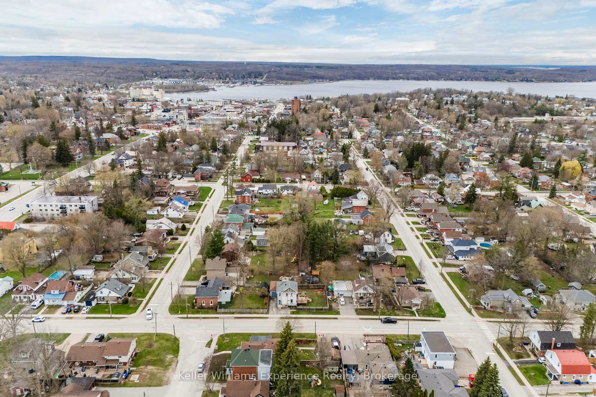 Photo 43 of 454 Colborne Street, Midland — HOMEH