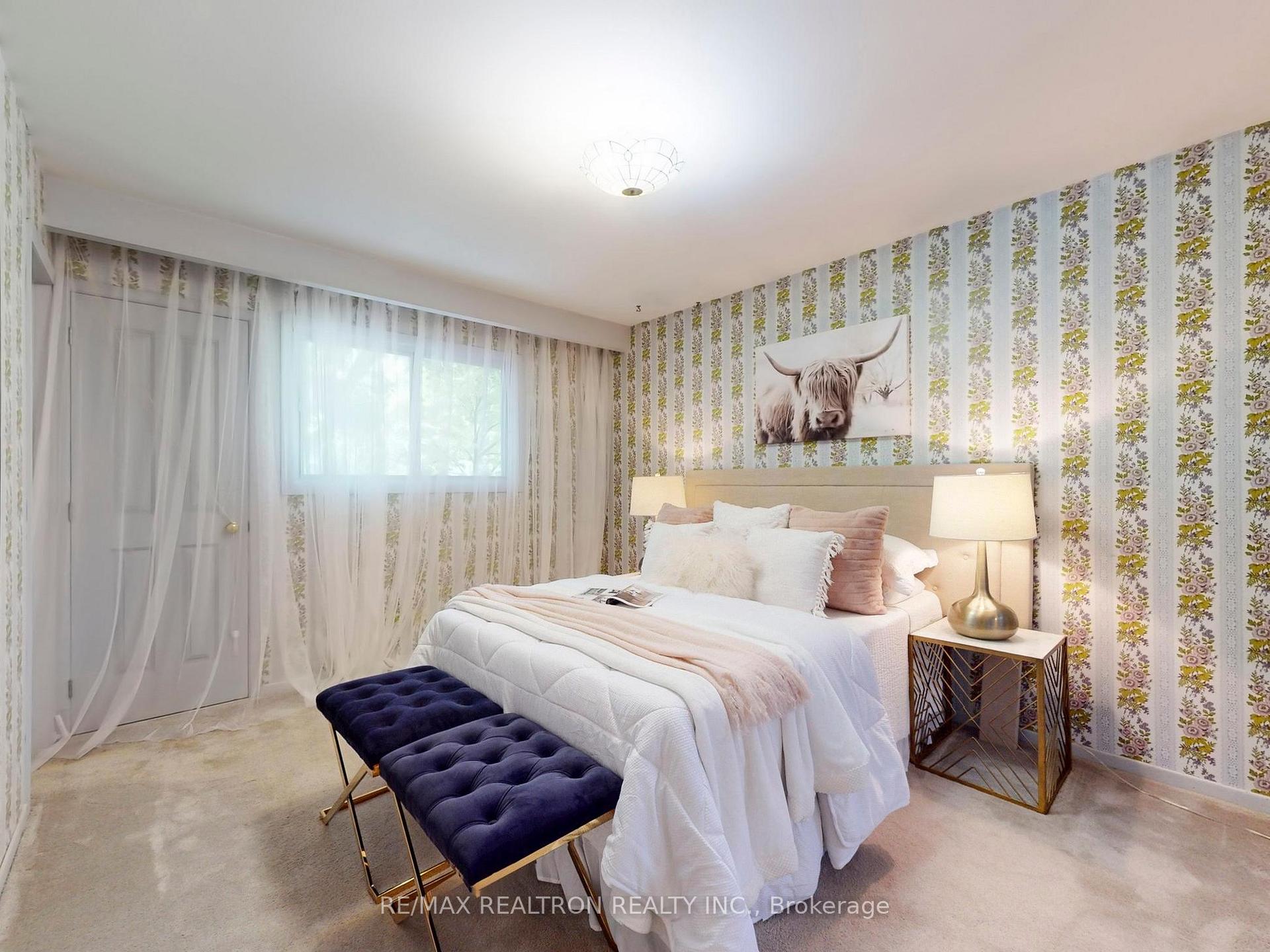 Photo 13 of 24 Castle Harbour Lane, Markham, Bayview Fairway-Bayview Country Club Estates — HOMEH