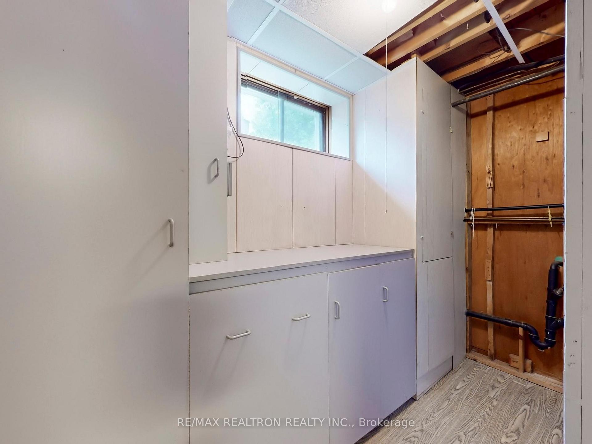 Photo 32 of 24 Castle Harbour Lane, Markham, Bayview Fairway-Bayview Country Club Estates — HOMEH