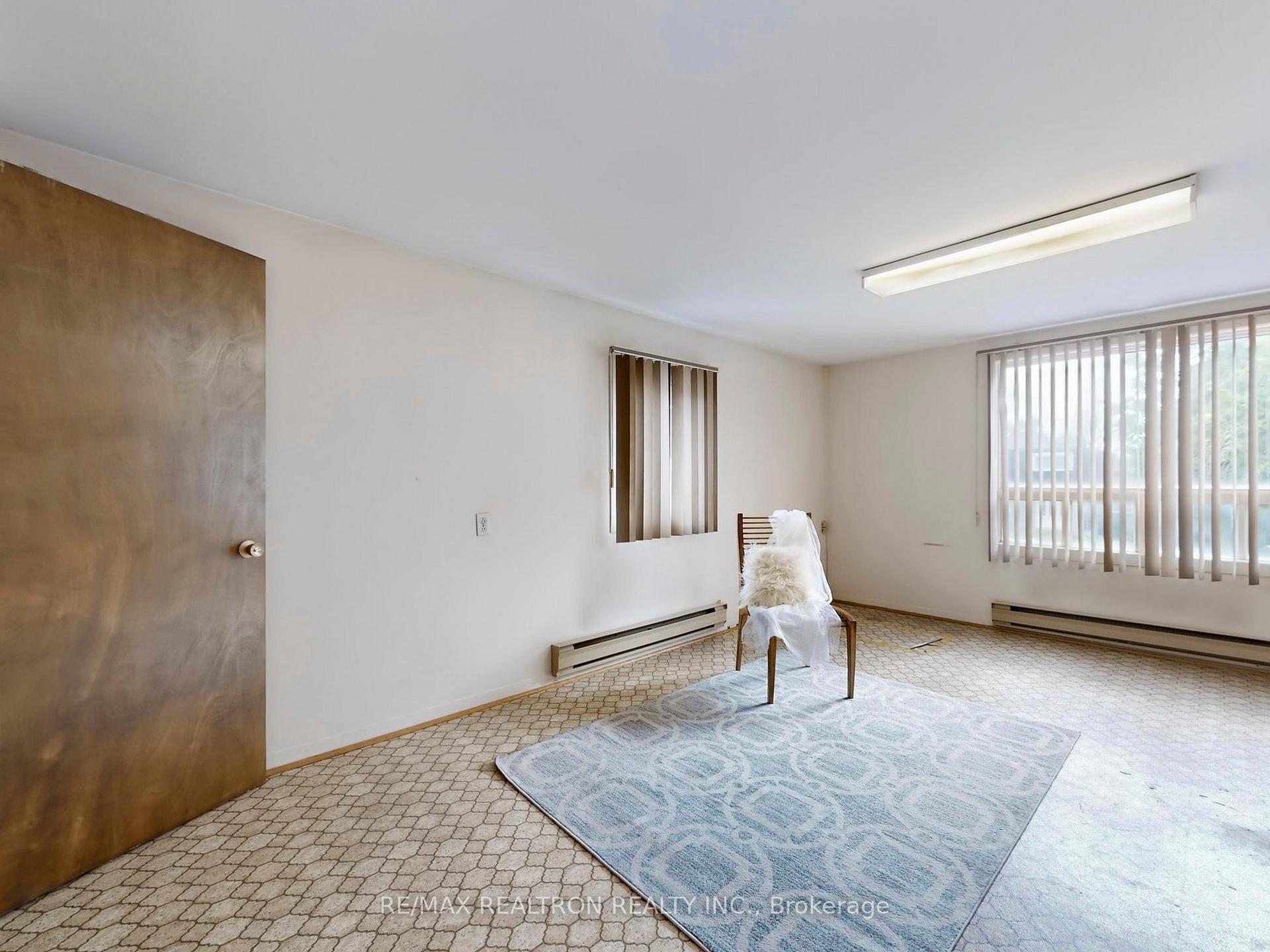 Photo 37 of 24 Castle Harbour Lane, Markham, Bayview Fairway-Bayview Country Club Estates — HOMEH