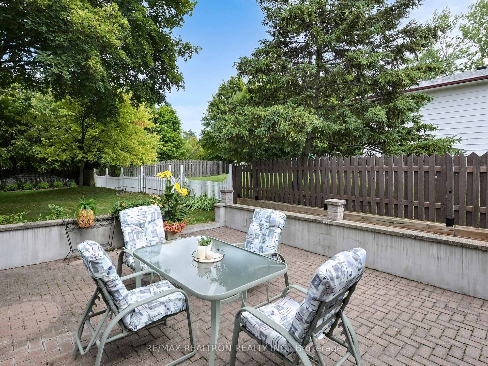 Photo 42 of 24 Castle Harbour Lane, Markham, Bayview Fairway-Bayview Country Club Estates — HOMEH