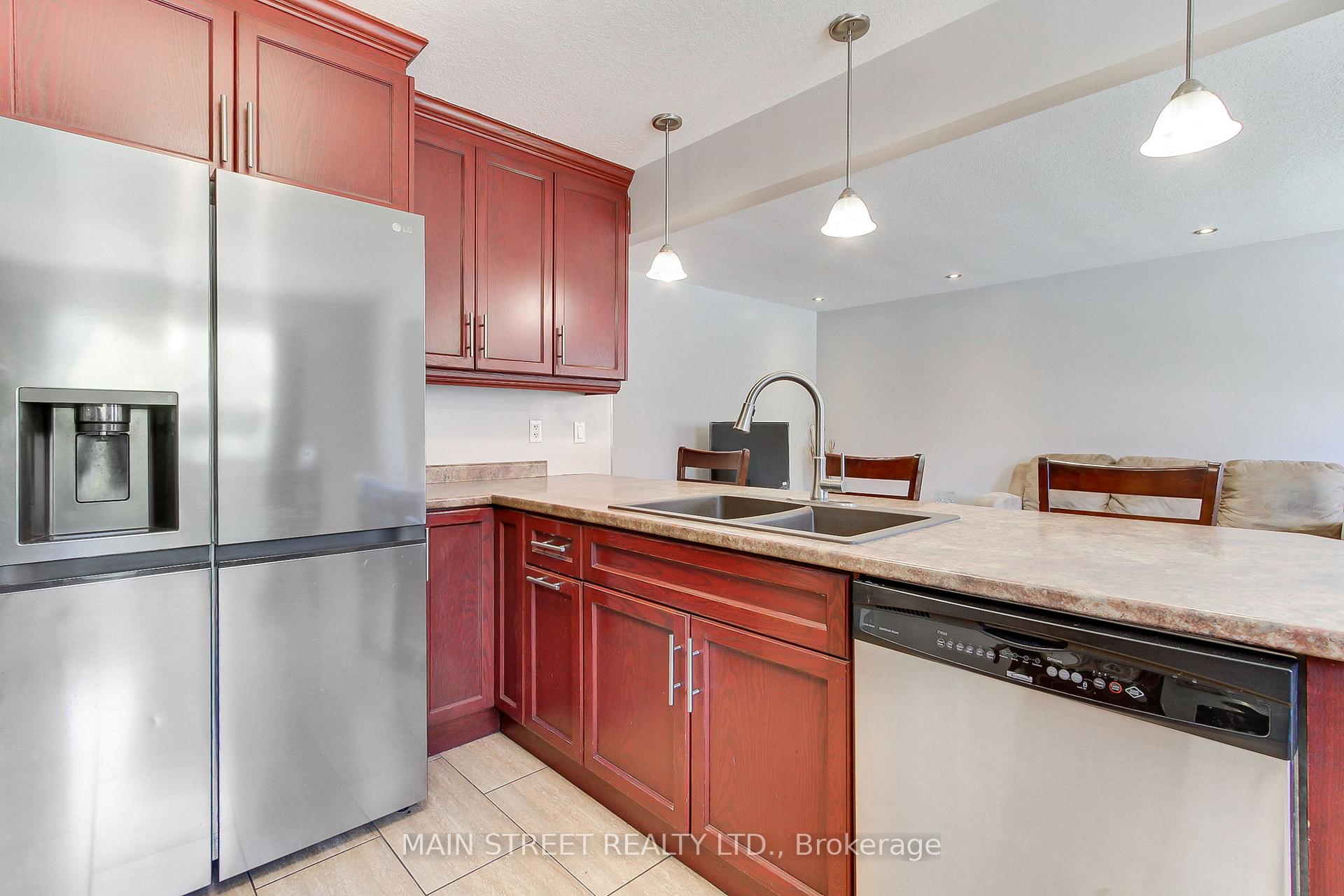 Photo 12 of 246 Franklin Street N, Kitchener — HOMEH