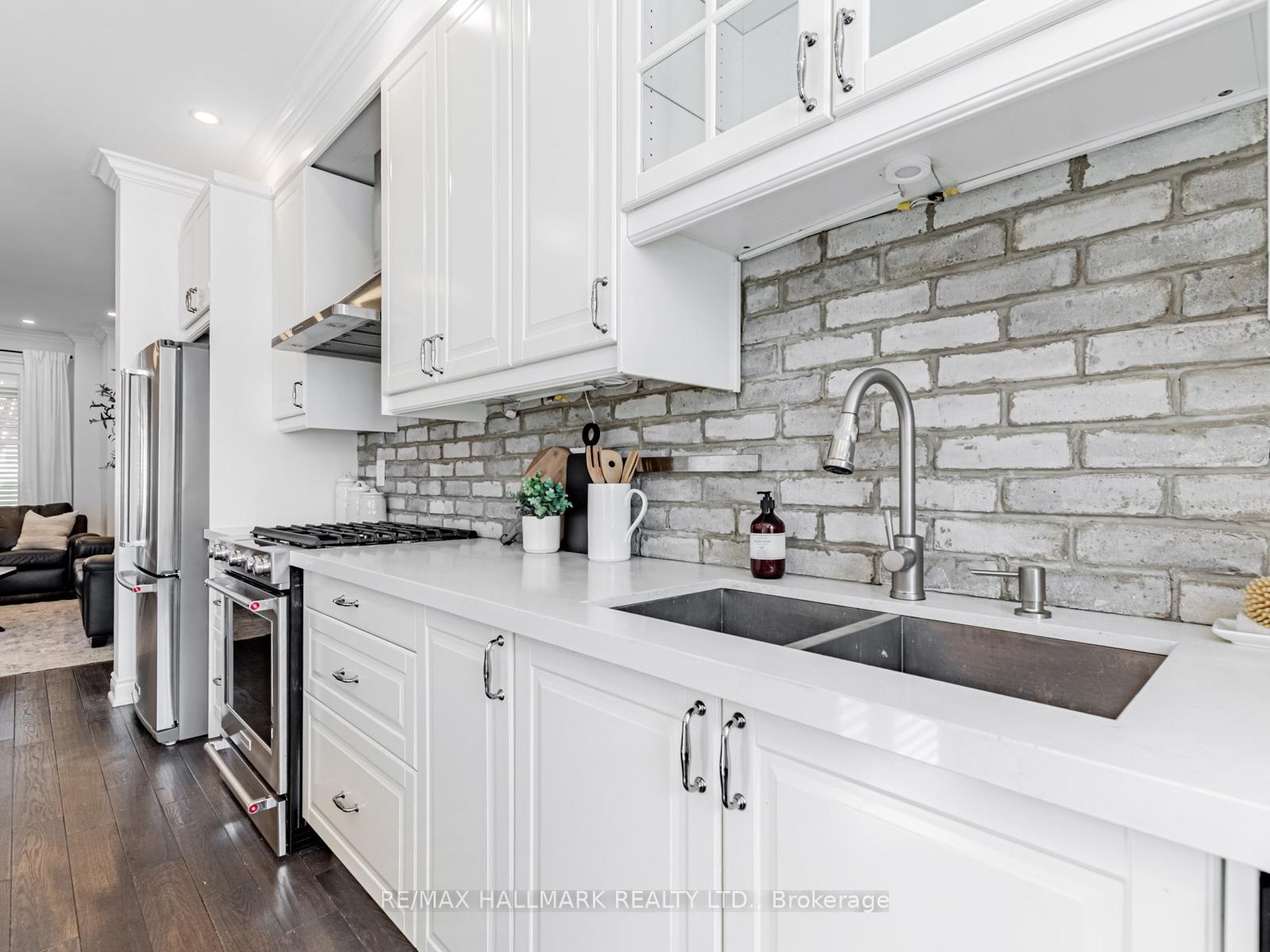 Photo 9 of 42 Dancers Drive, Markham, Angus Glen — HOMEH
