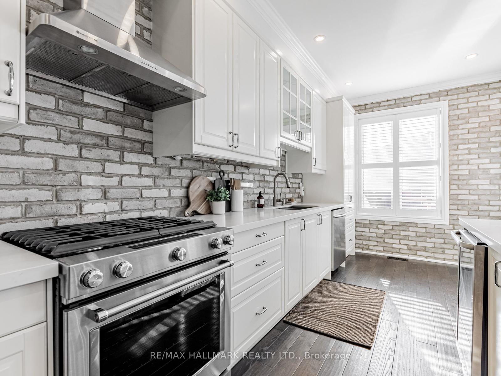 Photo 10 of 42 Dancers Drive, Markham, Angus Glen — HOMEH