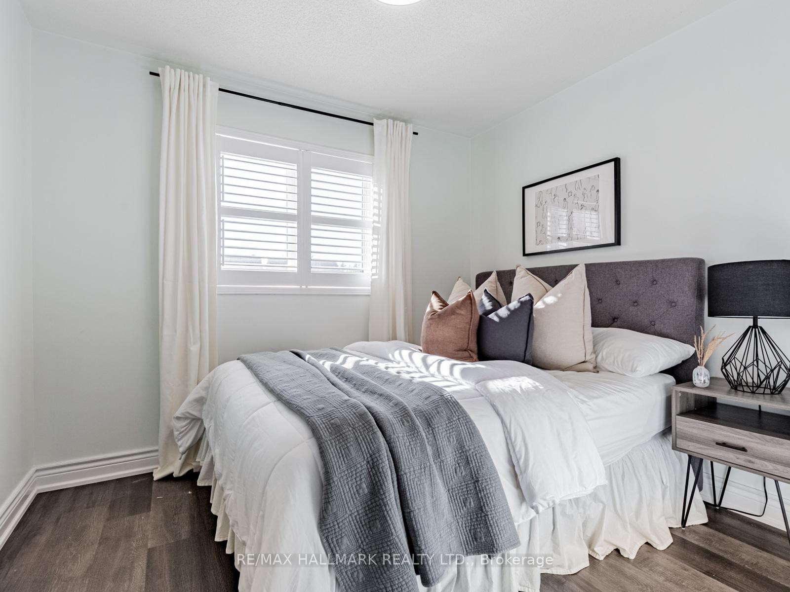 Photo 18 of 42 Dancers Drive, Markham, Angus Glen — HOMEH