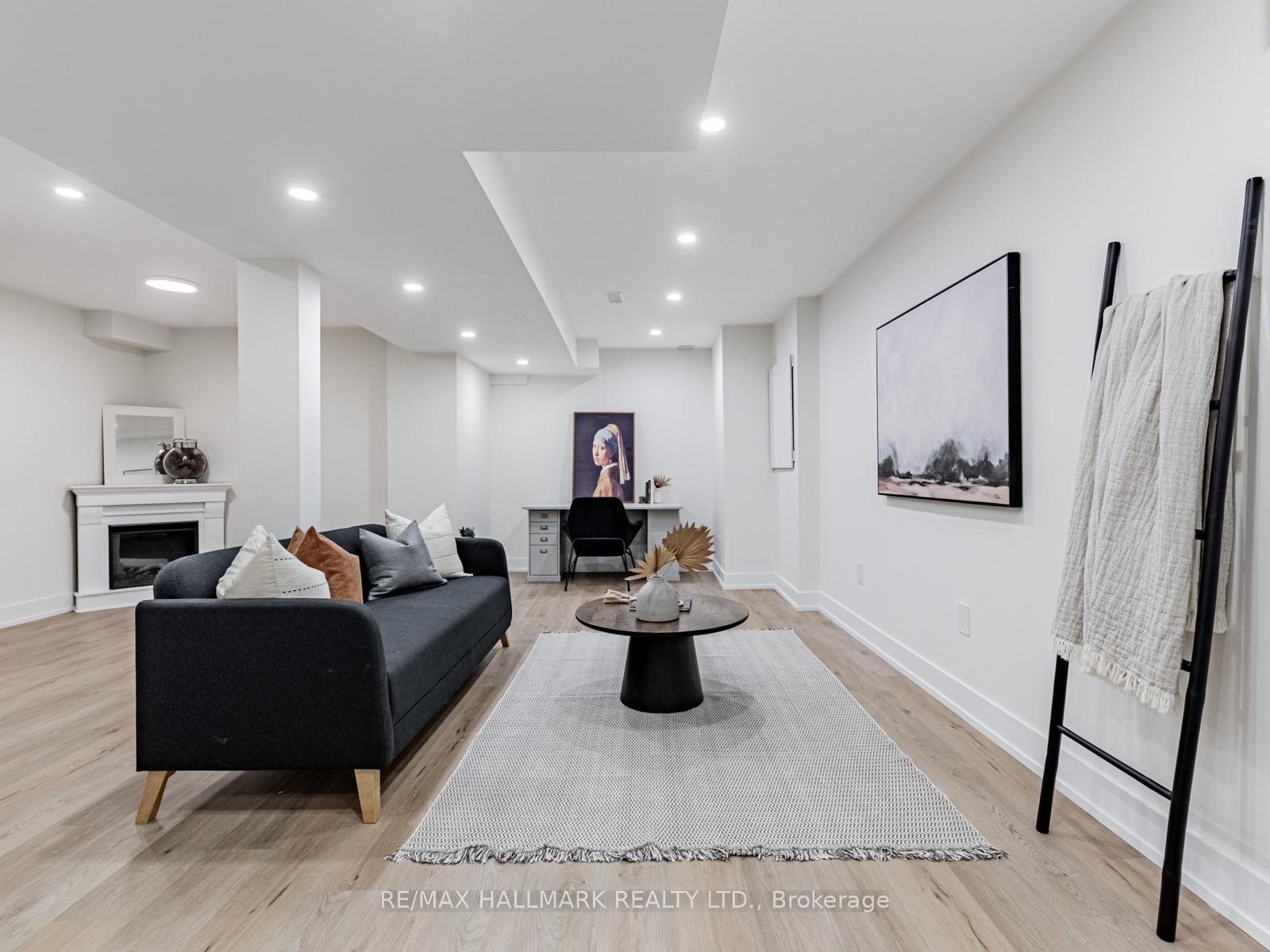 Photo 27 of 42 Dancers Drive, Markham, Angus Glen — HOMEH