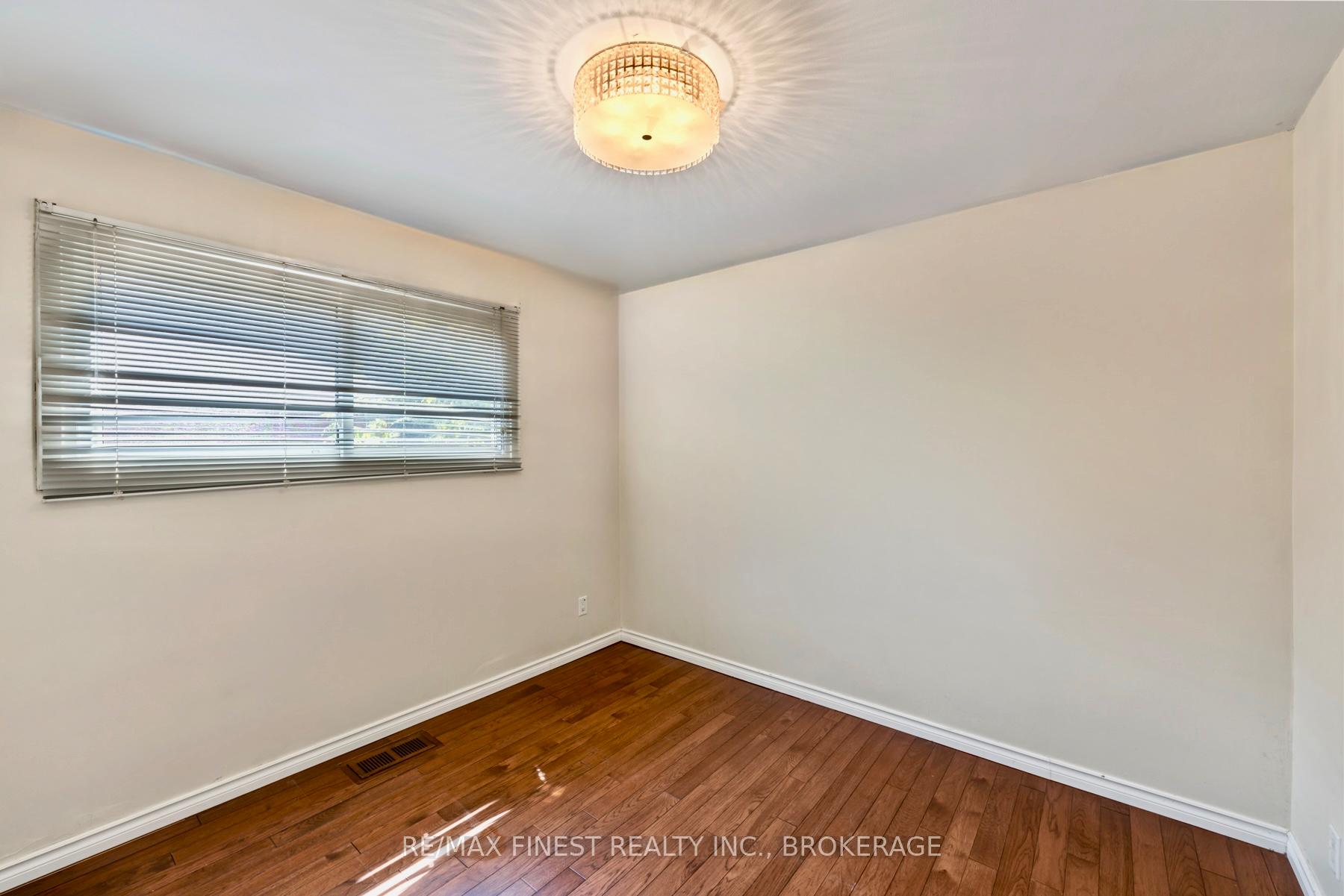 Photo 18 of 5 Michael Grass Crescent, Kingston, Central City West — HOMEH