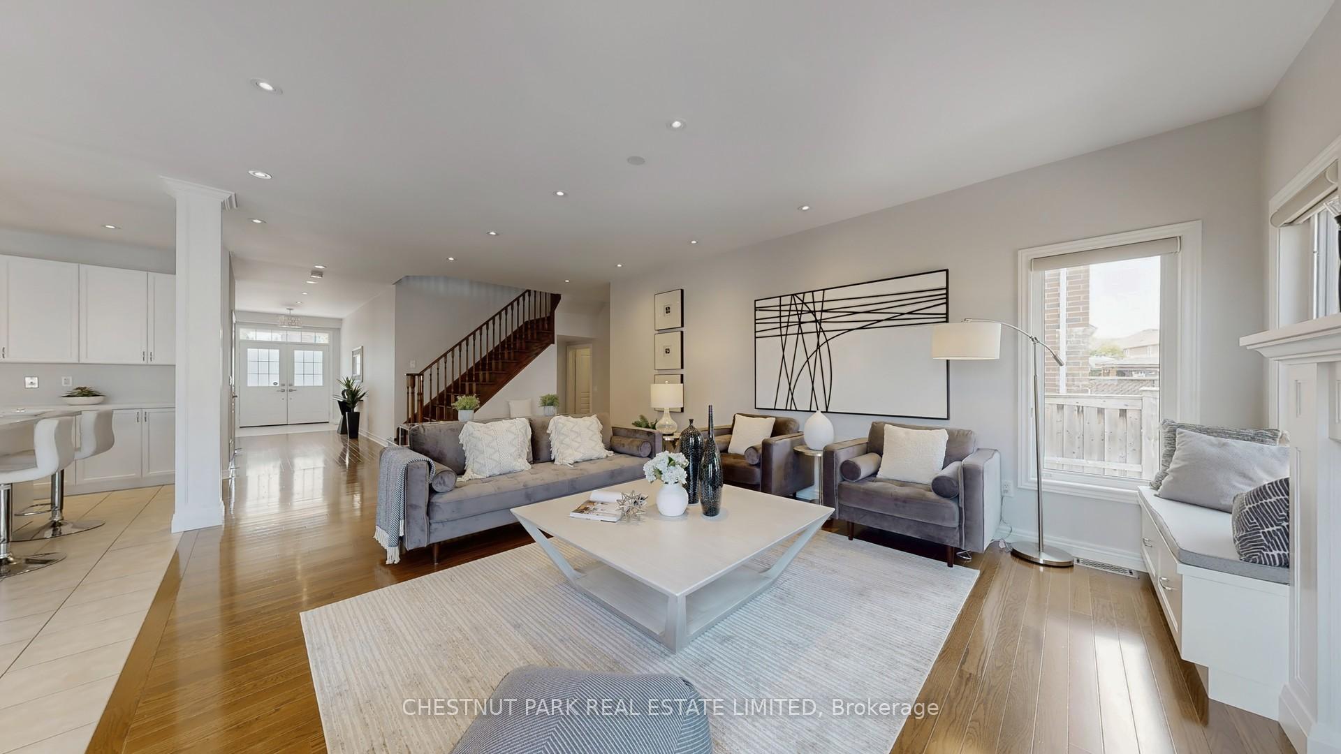 Photo 3 of 32 Arbour Drive, Markham, Greensborough — HOMEH