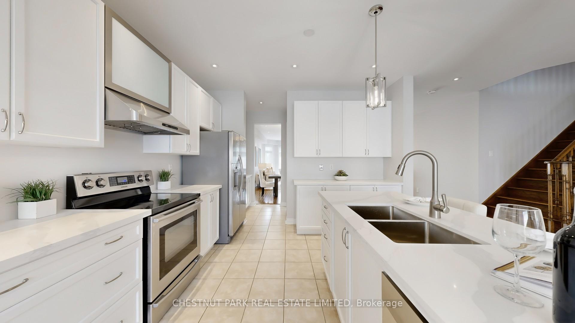 Photo 9 of 32 Arbour Drive, Markham, Greensborough — HOMEH