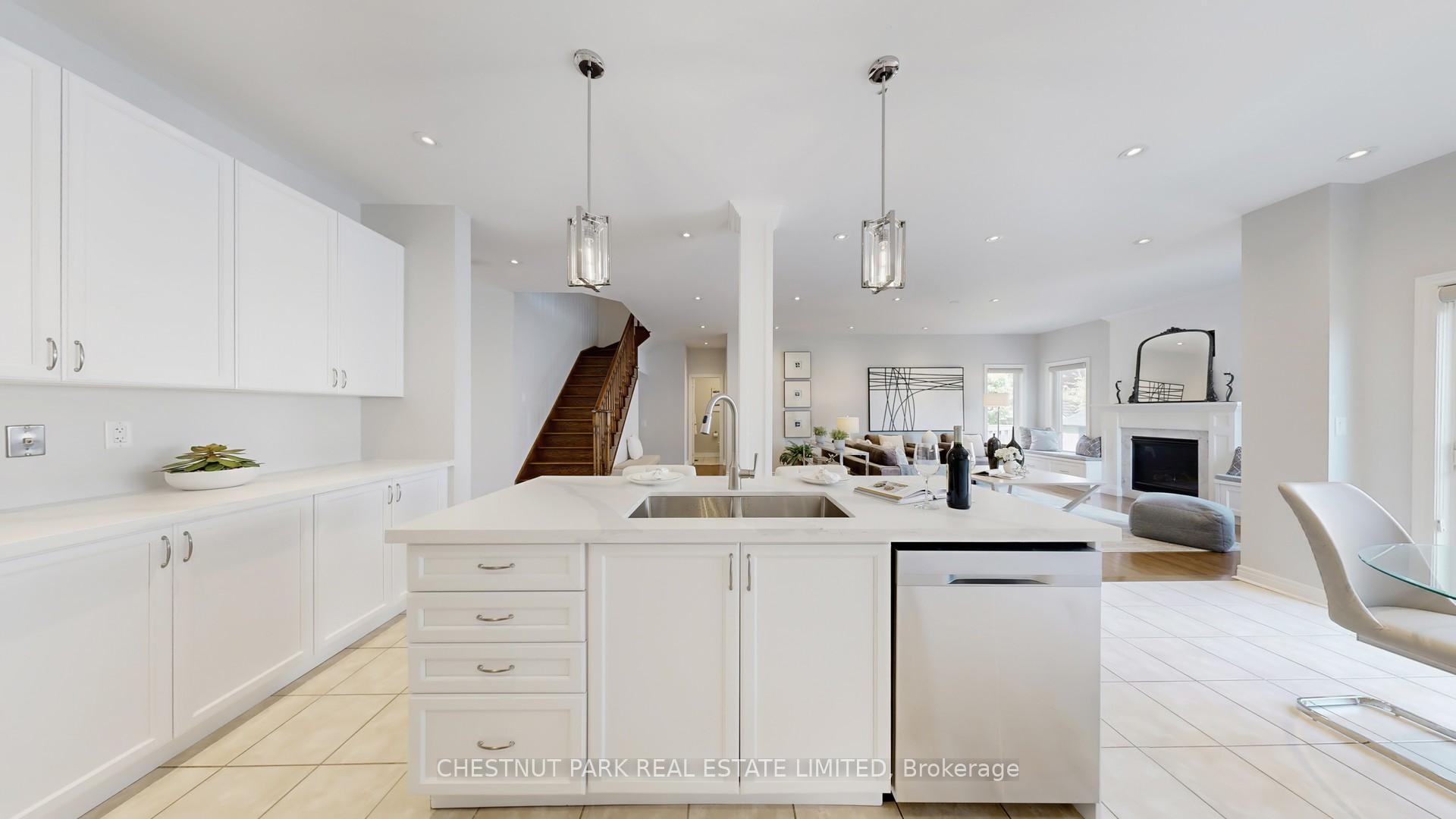 Photo 11 of 32 Arbour Drive, Markham, Greensborough — HOMEH