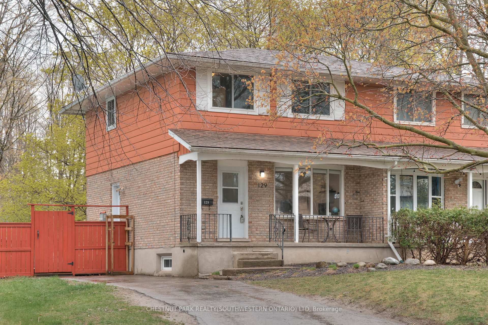 Photo 1 of 129 Dalegrove Drive, Kitchener — HOMEH