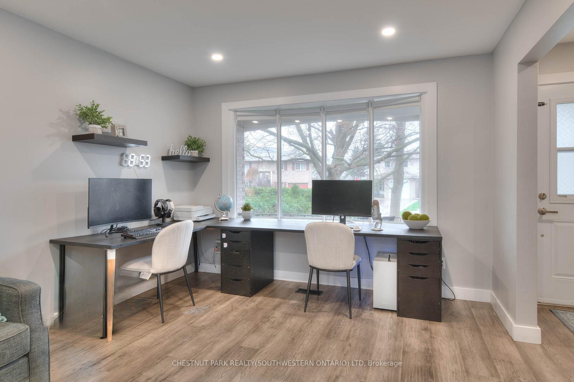 Photo 9 of 129 Dalegrove Drive, Kitchener — HOMEH