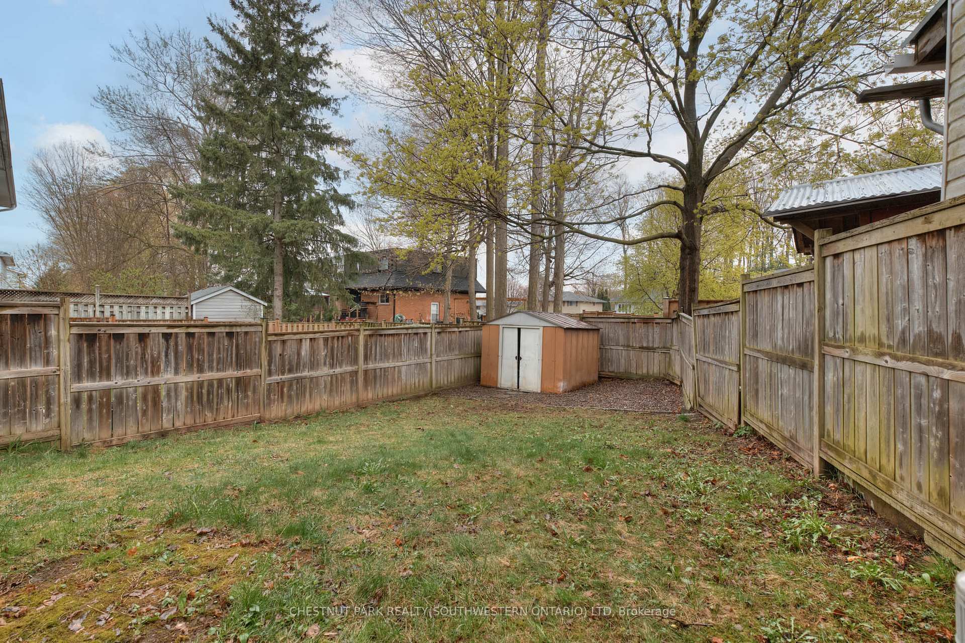 Photo 34 of 129 Dalegrove Drive, Kitchener — HOMEH
