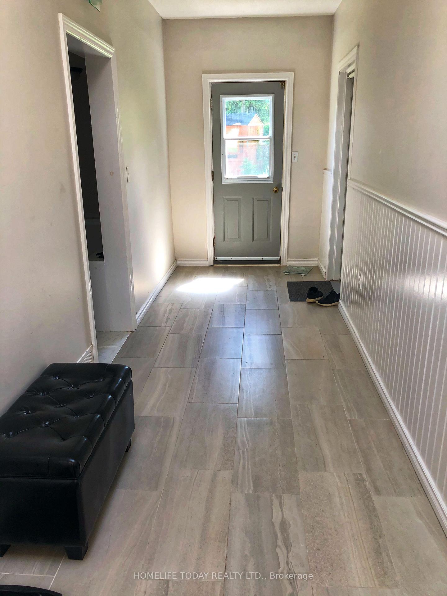 Photo 10 of 96 Carrington Court, Hamilton, Ancaster — HOMEH