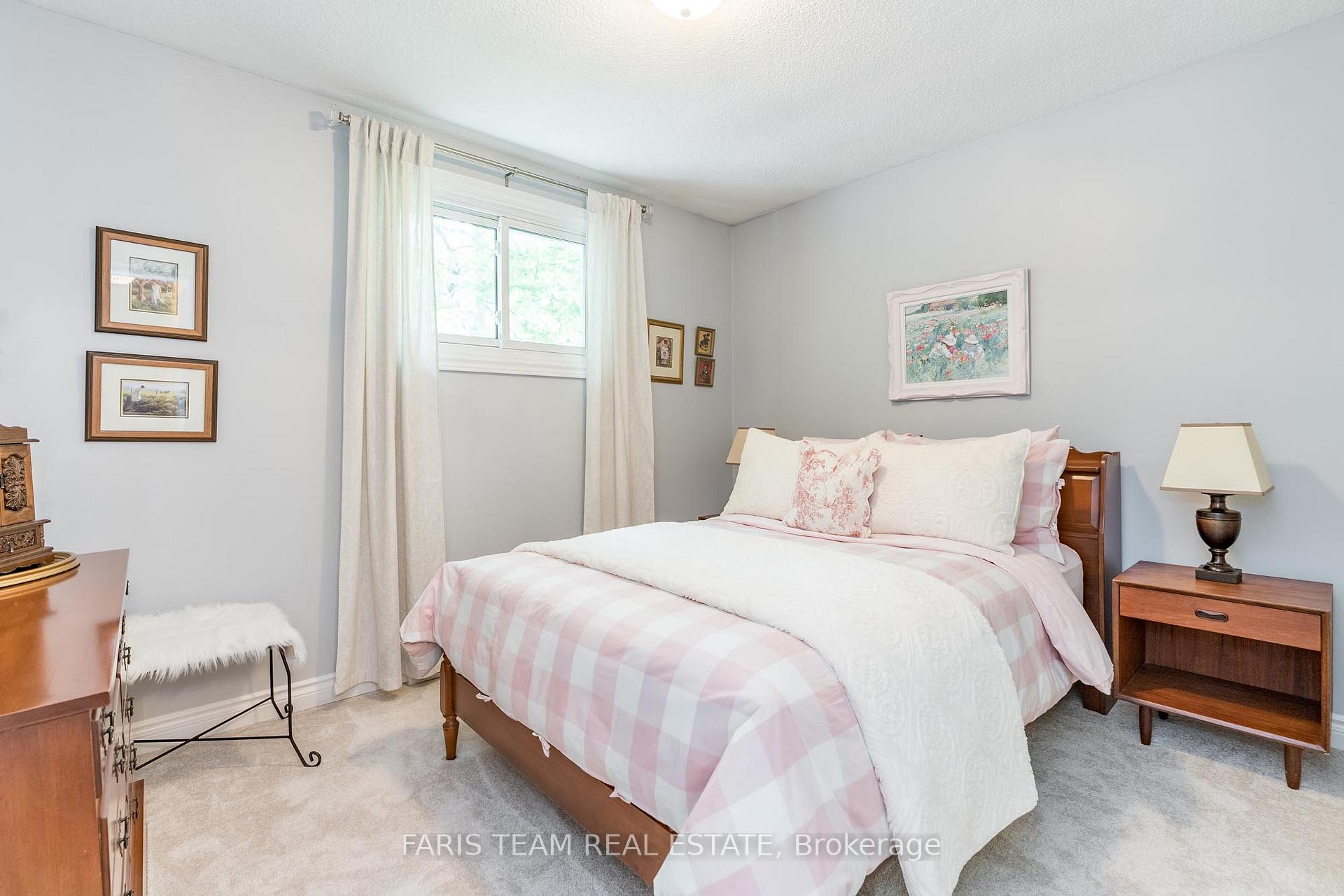 Photo 10 of 612 Randles Crescent, Midland — HOMEH