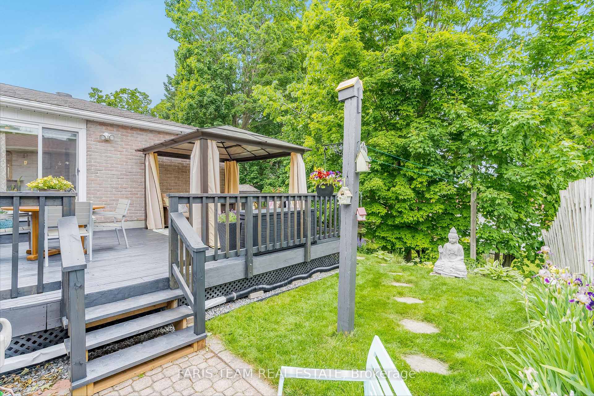 Photo 21 of 612 Randles Crescent, Midland — HOMEH
