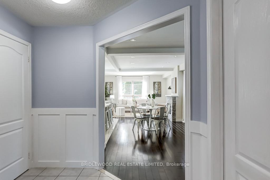 Photo 7 of 54 Anita Drive, Markham, Village Green-South Unionville — HOMEH