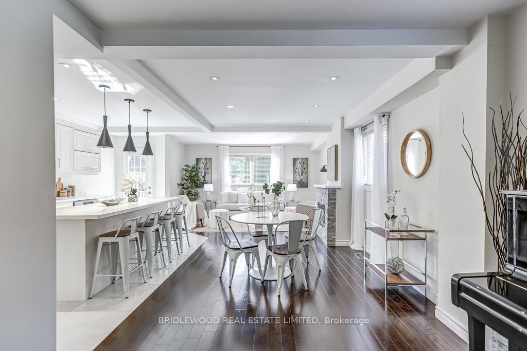 Photo 9 of 54 Anita Drive, Markham, Village Green-South Unionville — HOMEH