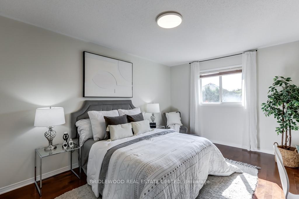 Photo 17 of 54 Anita Drive, Markham, Village Green-South Unionville — HOMEH