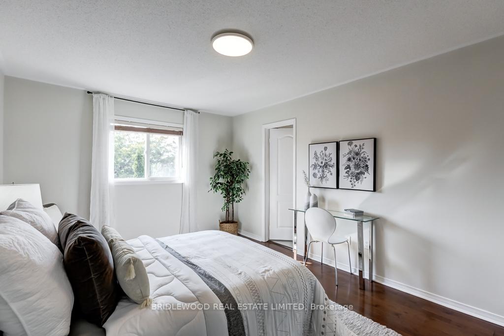 Photo 18 of 54 Anita Drive, Markham, Village Green-South Unionville — HOMEH