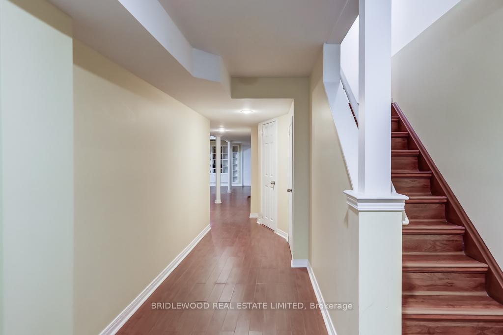 Photo 24 of 54 Anita Drive, Markham, Village Green-South Unionville — HOMEH