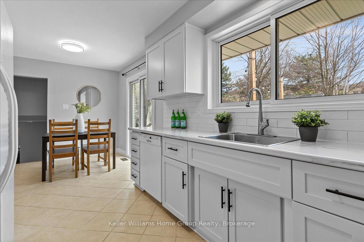 Photo 6 of 229 Kenneth Avenue, Kitchener — HOMEH