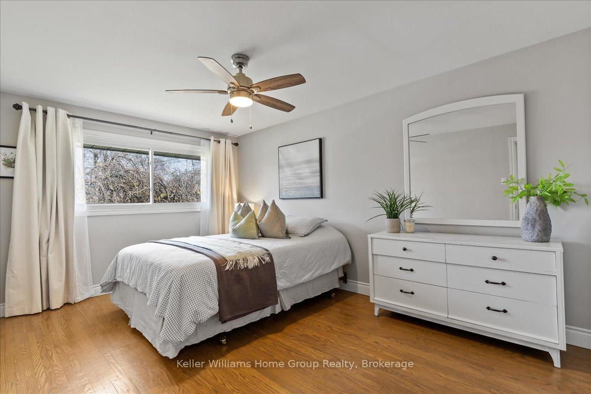 Photo 10 of 229 Kenneth Avenue, Kitchener — HOMEH