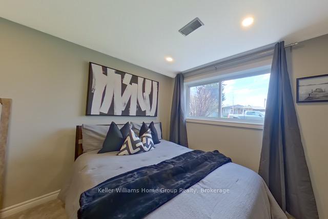 Photo 17 of 229 Kenneth Avenue, Kitchener — HOMEH