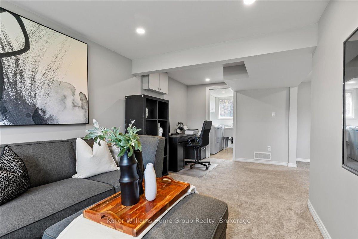 Photo 19 of 229 Kenneth Avenue, Kitchener — HOMEH