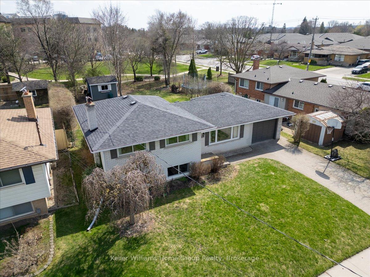 Photo 24 of 229 Kenneth Avenue, Kitchener — HOMEH