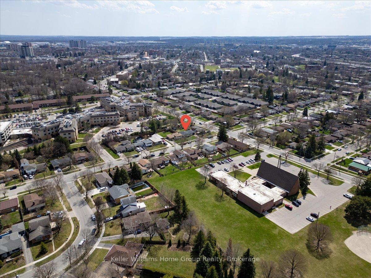 Photo 35 of 229 Kenneth Avenue, Kitchener — HOMEH